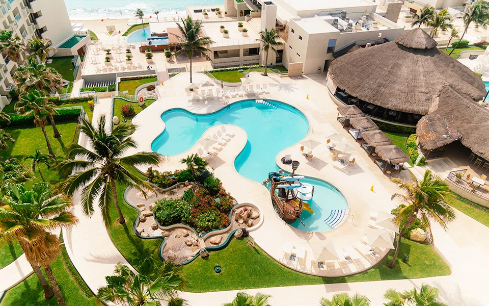 Hotel Emporio Cancún