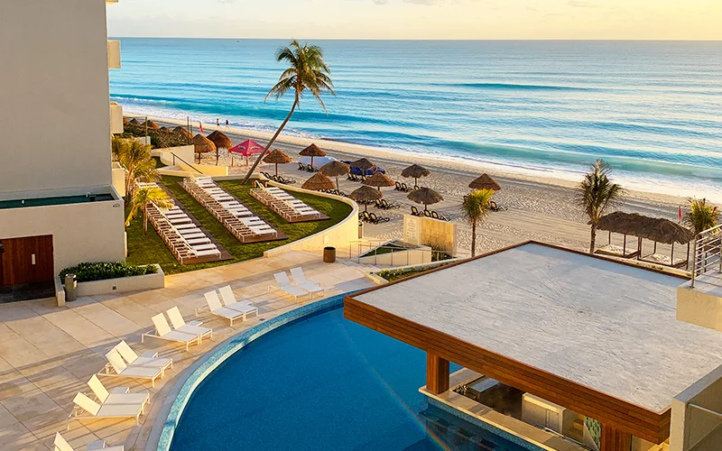 Hotel Emporio Cancún