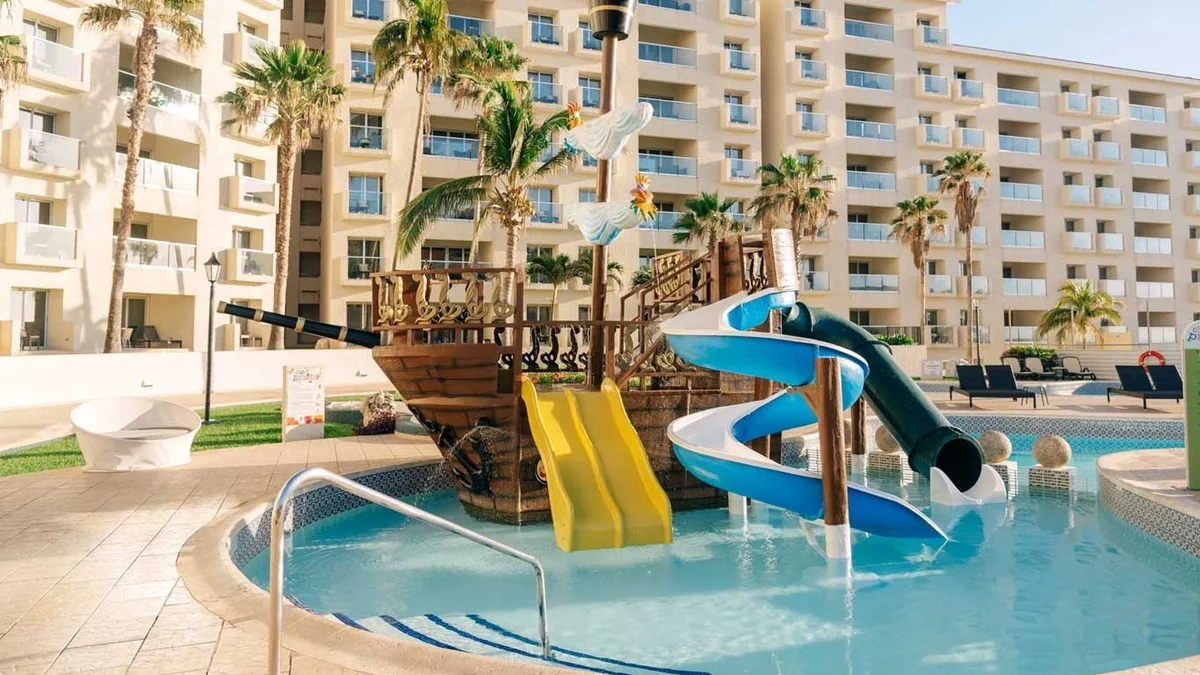 Hotel Emporio Cancún