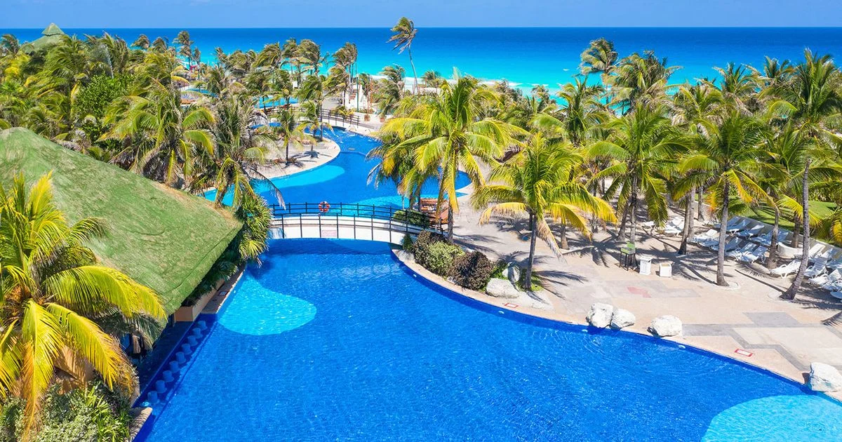 The Grand Oasis Cancun