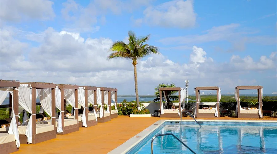 Crown Paradise Club