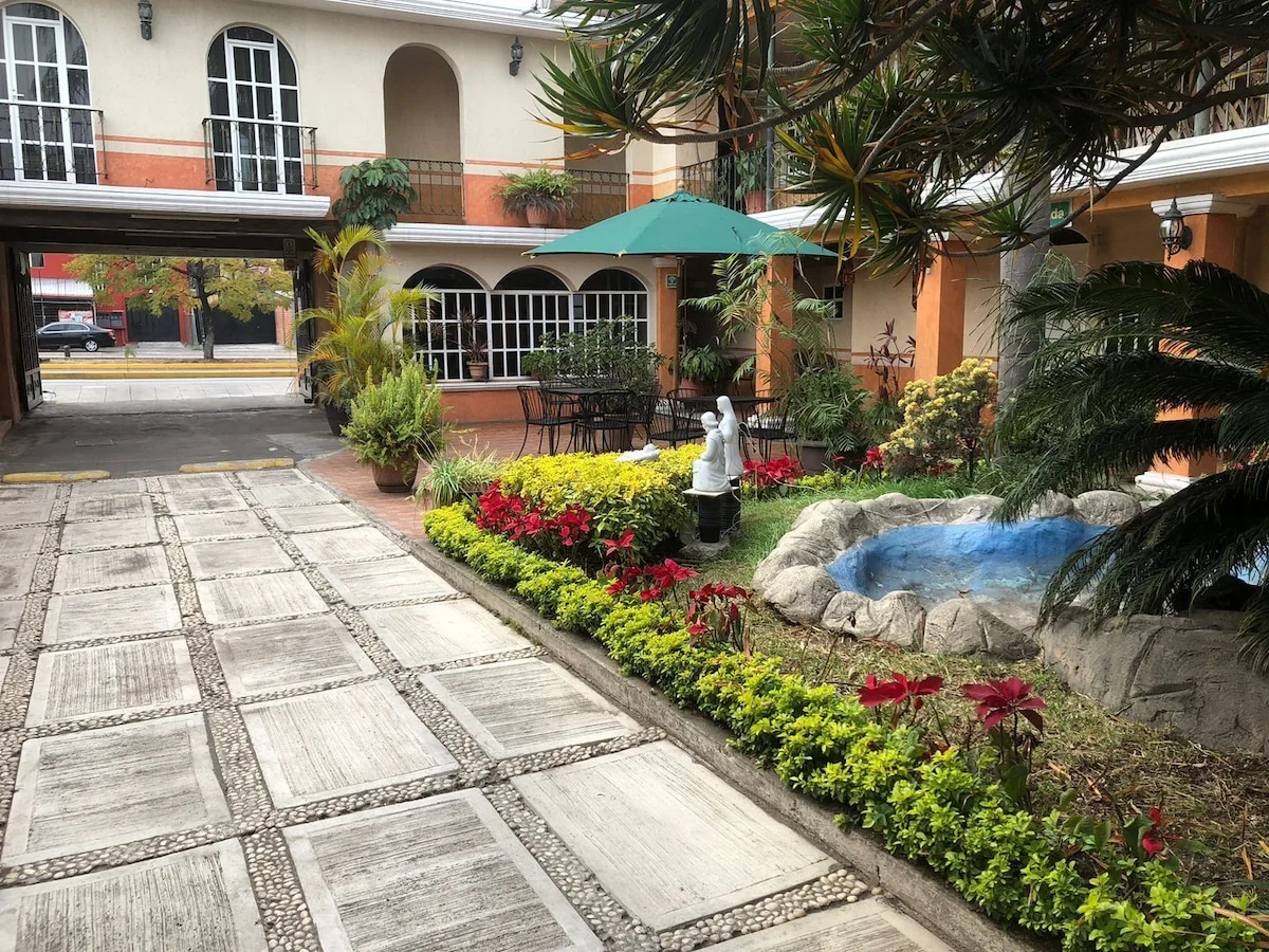 HOTEL MEZVAL
