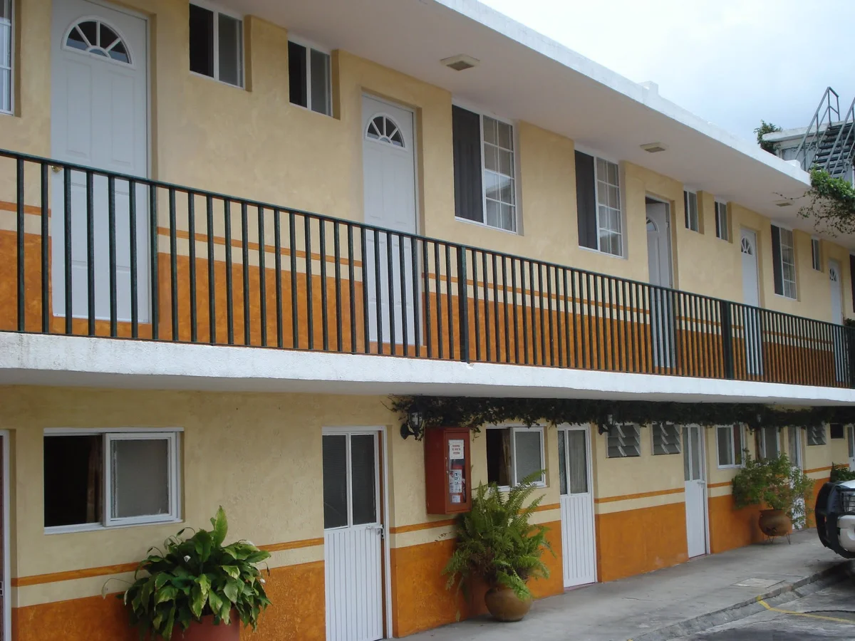 HOTEL MEZVAL