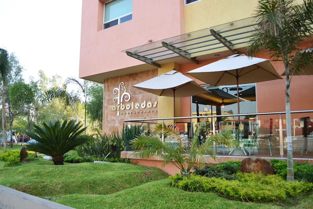 Hostalia Hotel Expo & Business Class